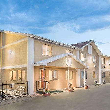 Super 8 By Wyndham Рівертон Екстер'єр фото